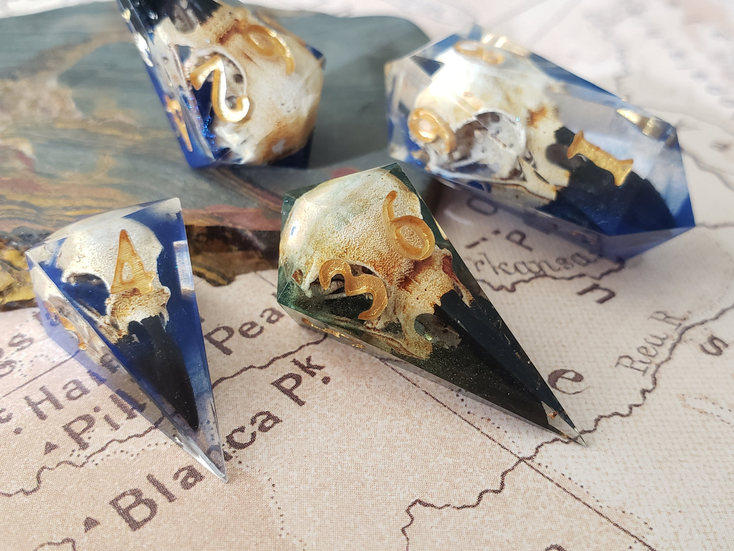 Raven Skull Dice Singles