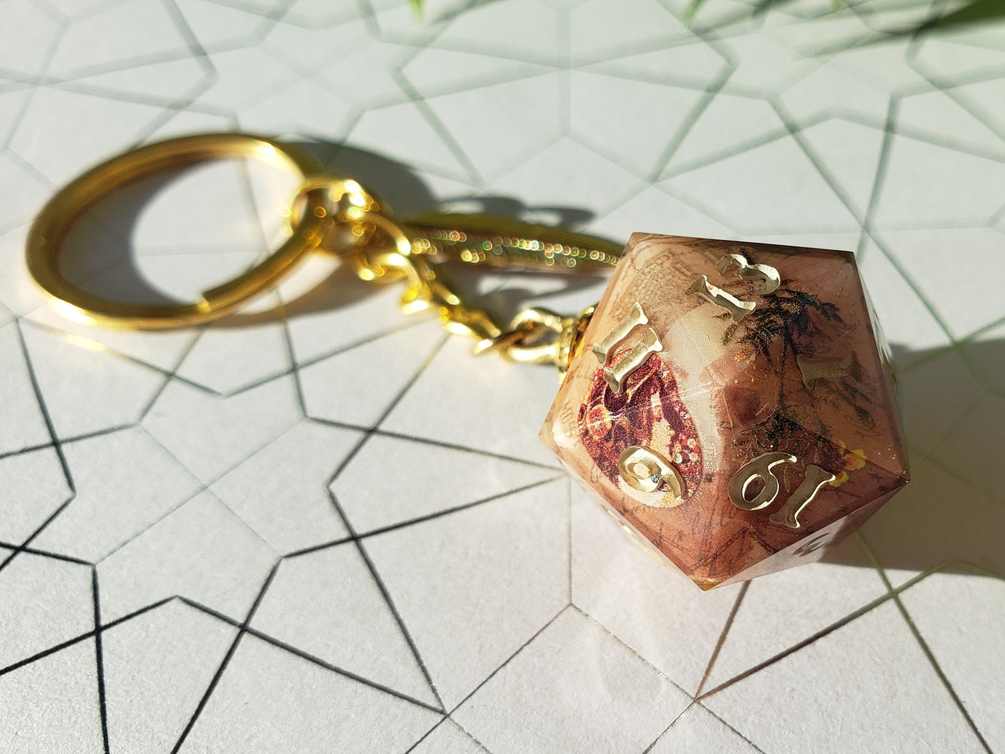 "Regal Antiquarian" - Handmade D20 Keychain