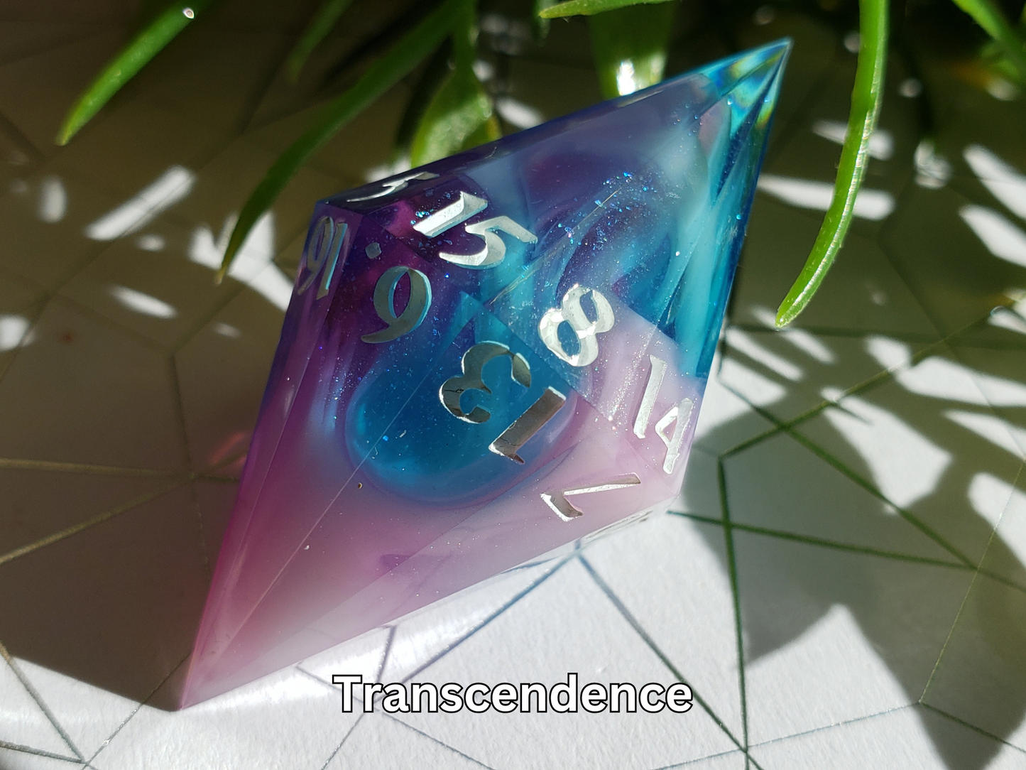 Gem-Shaped 'Stabby' D20