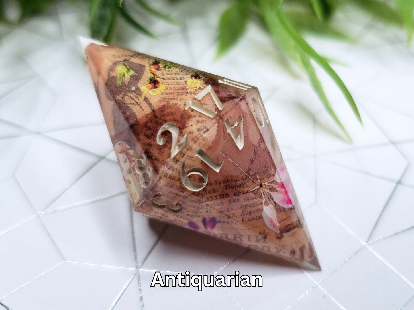 Gem-Shaped 'Stabby' D20