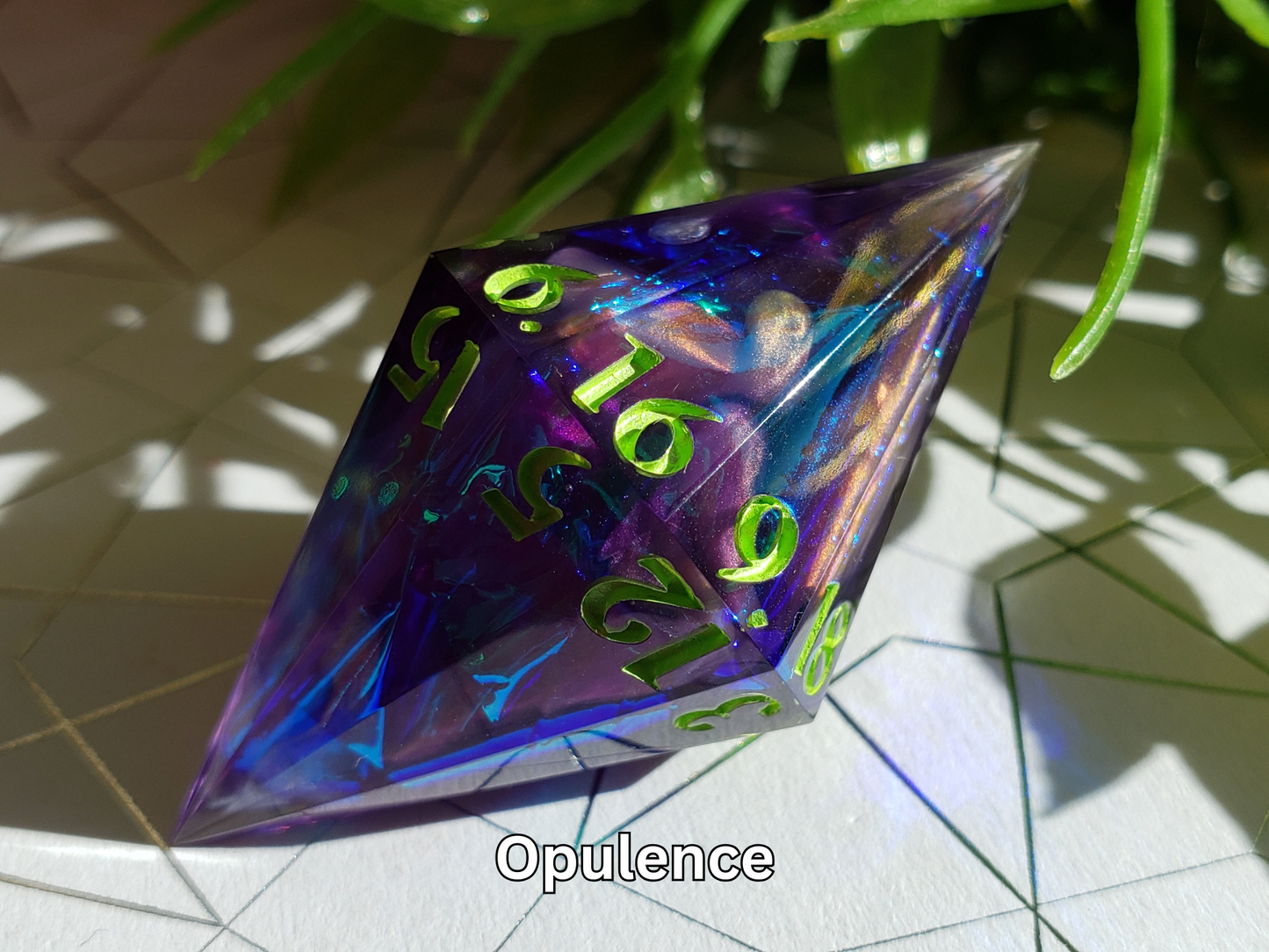 Gem-Shaped 'Stabby' D20