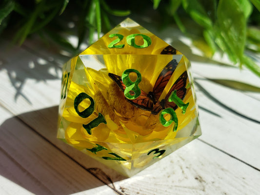 The Queen's Rest | Jumbo D20