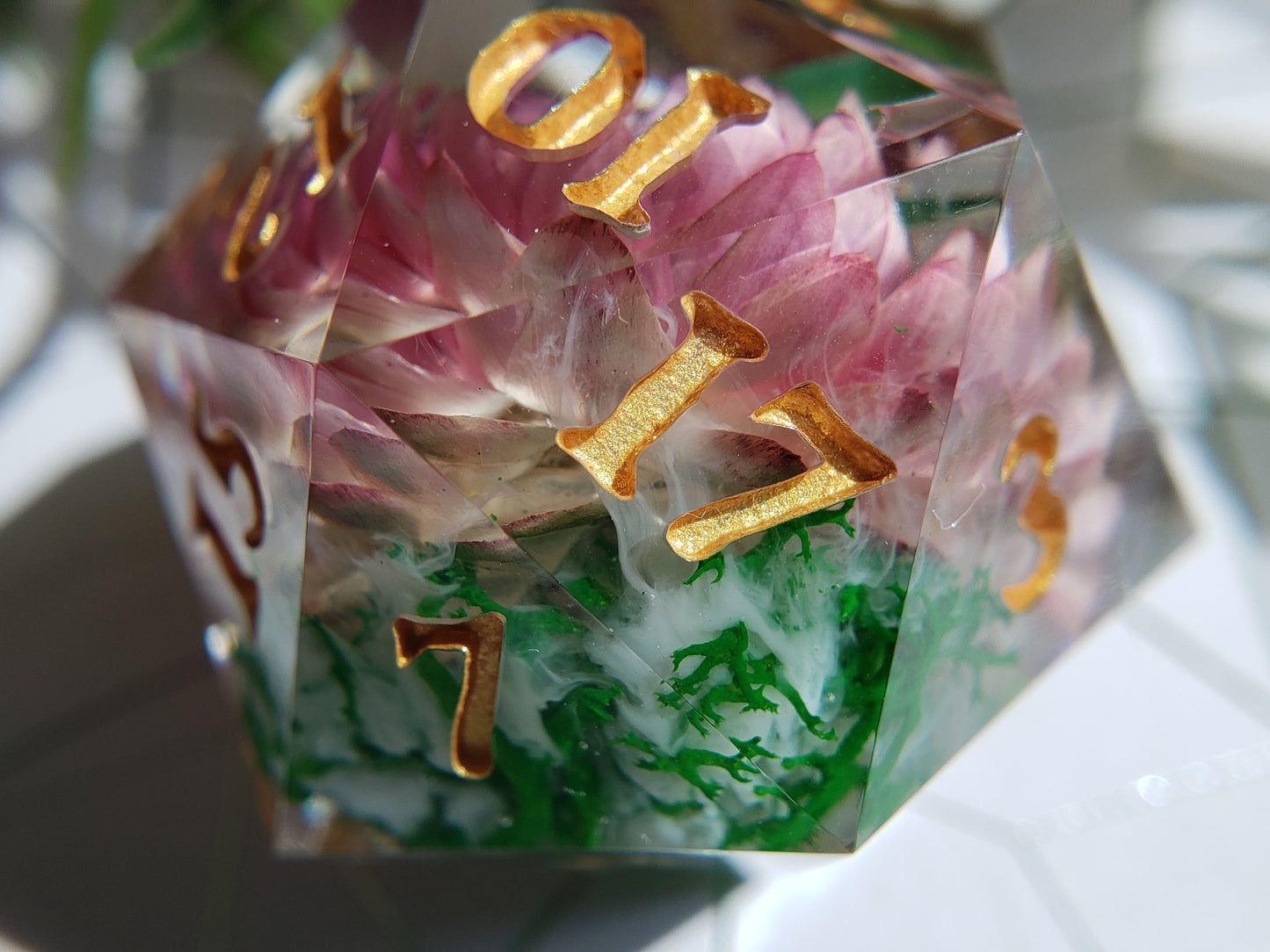 Broken Wings | Jumbo D20